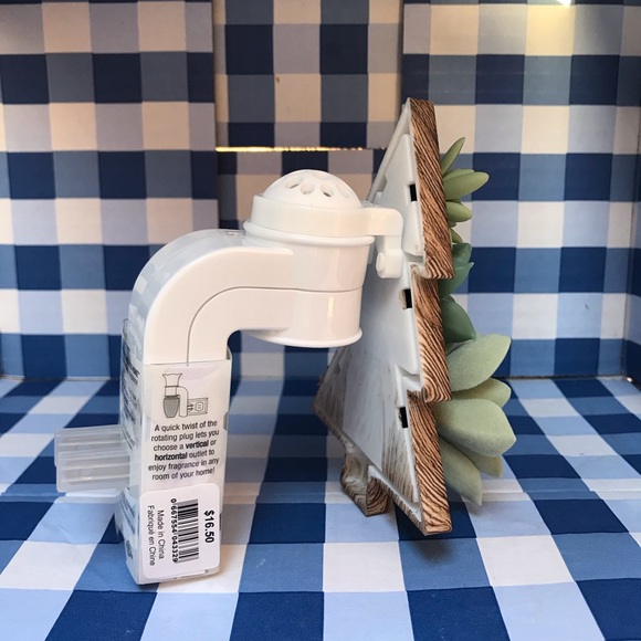 NWT Succulent Tree Wallflower Plug - Picture 7 of 7